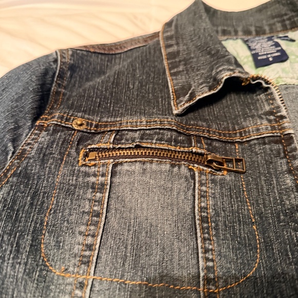Small Tyte jean jacket - Picture 2 of 5